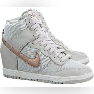 Nike Women's Dunk Sky High